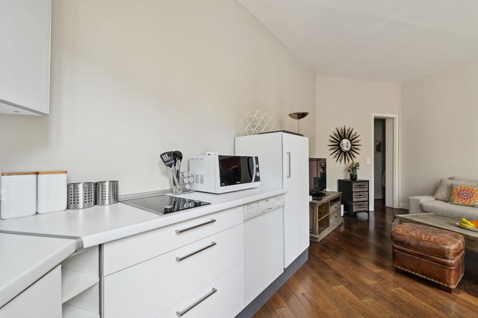 Champs-Elysees & Arc De Triomphe - Cityapartmentstay Paris Exterior foto